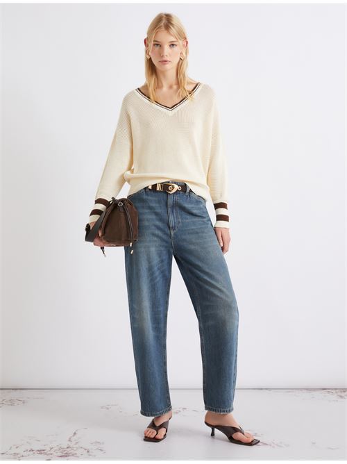 The contrasting-colour trims bestow an instant sporty chic allure to this soft cotton sweater. The 3D-knit pattern provides a warm texture. MARELLA SPORT | 2613361034200006
